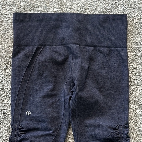 Lululemon Awakening Crop - Picture 6 of 7